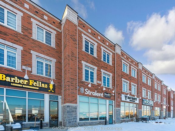 2nd image of 49 Burnhamthorpe Rd E