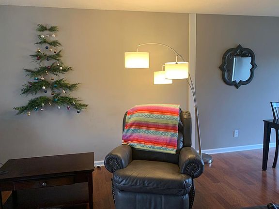 3rd image of 240 Shady Hollow Cir SE