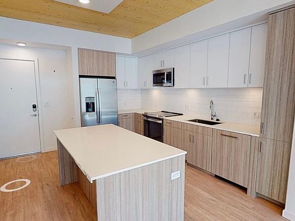 3rd image of 3202 W 17th Ave #637