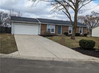 107 Topsfield Farm Cir, Englewood, OH