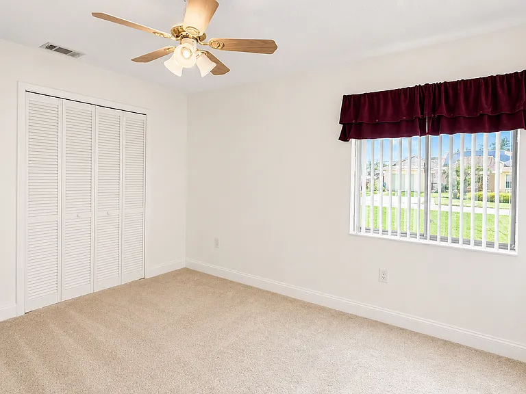 662 Castaways St NE — Photo 14