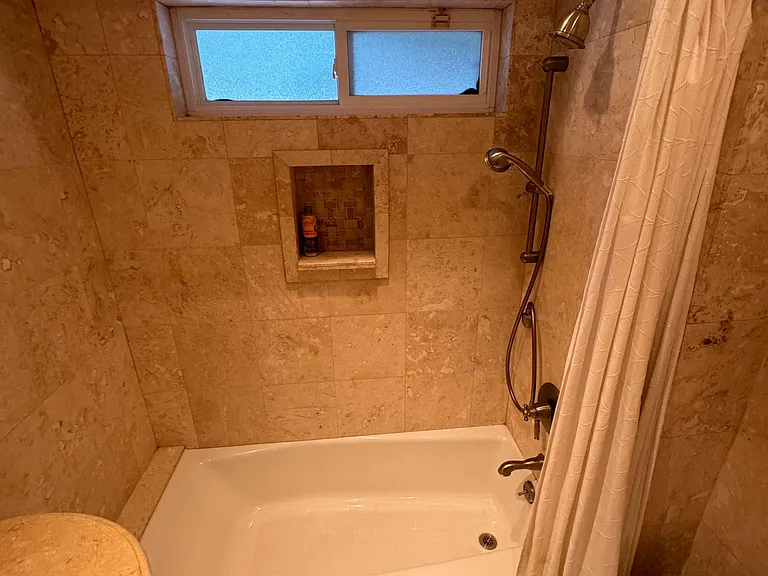 4263 Mooncrest Pl — Photo 9