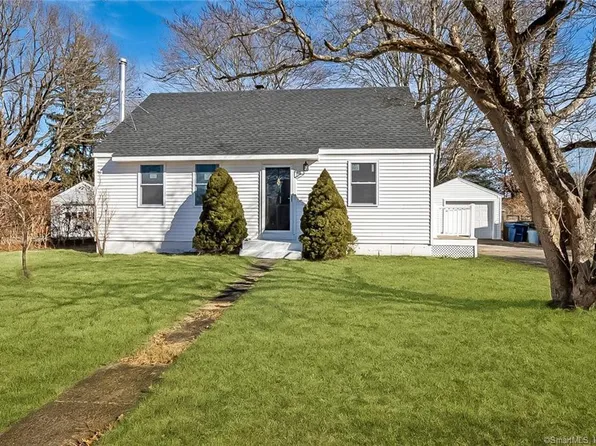 20 Brill Avenue, Waterford, CT 06385