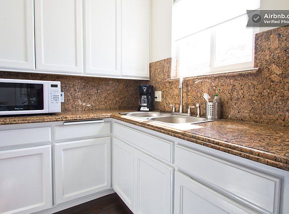 3rd image of 1610 Del Amo Blvd