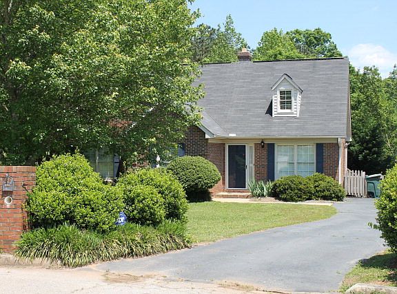 3rd image of 104 Cheekwood Ct