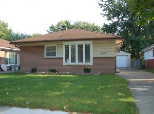 1236 E Dallas Ave, Madison Heights, MI 48071