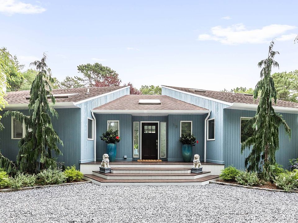 1st image of 13 Blue Jay Way