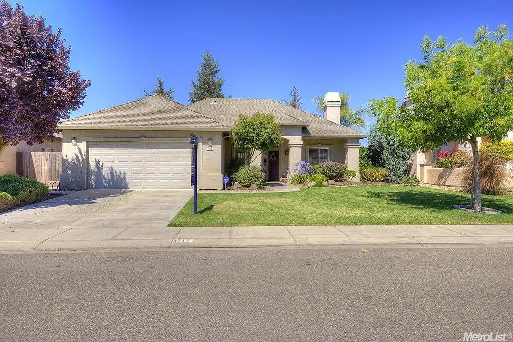 1713 Heartnut Way photo 1