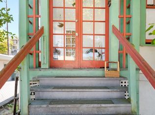 1124 N Forest St, Bellingham, WA 98225