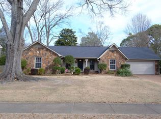 7996 Cross Village Dr, Germantown, TN 38138