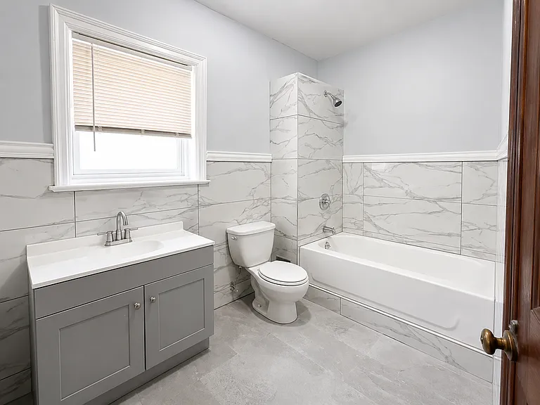 205 E Prospect Ave — Photo 16