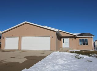 4518 Tucker Ln, Bismarck, ND 58503