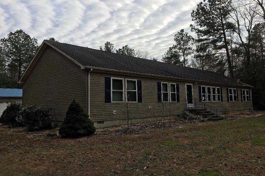 2nd image of 15296 Pepperbox Rd