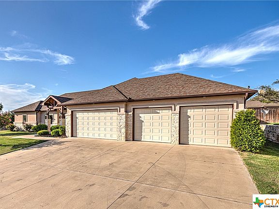 3rd image of 8005 Chimney Hill Dr