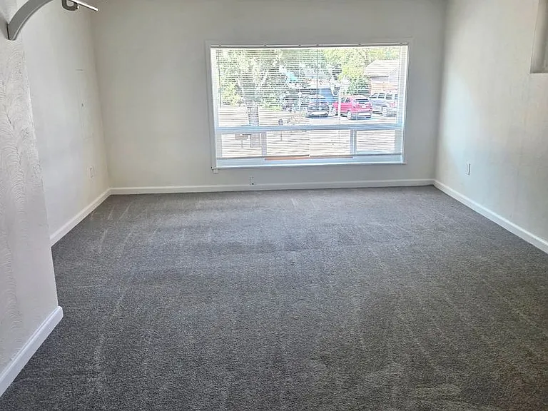 3613 Grandview Dr W — Photo 22