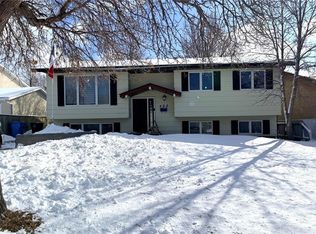 422 Spruce DRIVE, Estevan, SK S4A 2A8