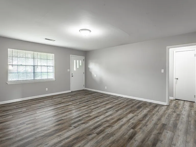 4711 Murray Lake Ln — Photo 1
