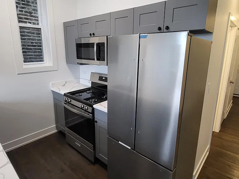 1916 S Leavitt St #3F — Photo 7