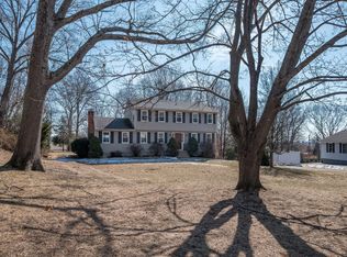 67 Horseshoe Rd, Guilford, CT 06437