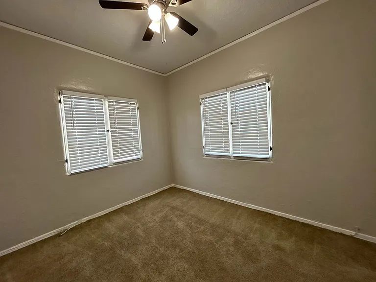 2217 E Bermuda St #212 — Photo 11