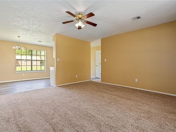 5th image of 2208 Taft St