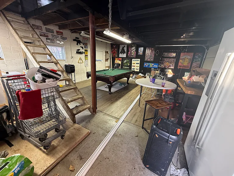 812 W Bridge St — Photo 17