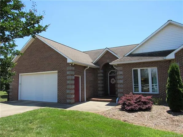 3995 Palmer Cir, Morganton, NC 28655
