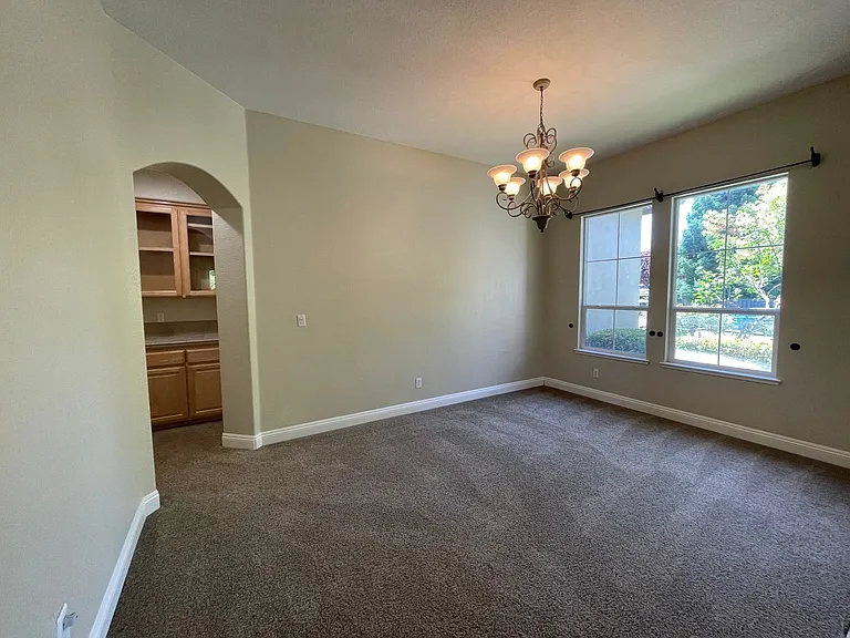 1124 Widgeon Ct — Photo 3