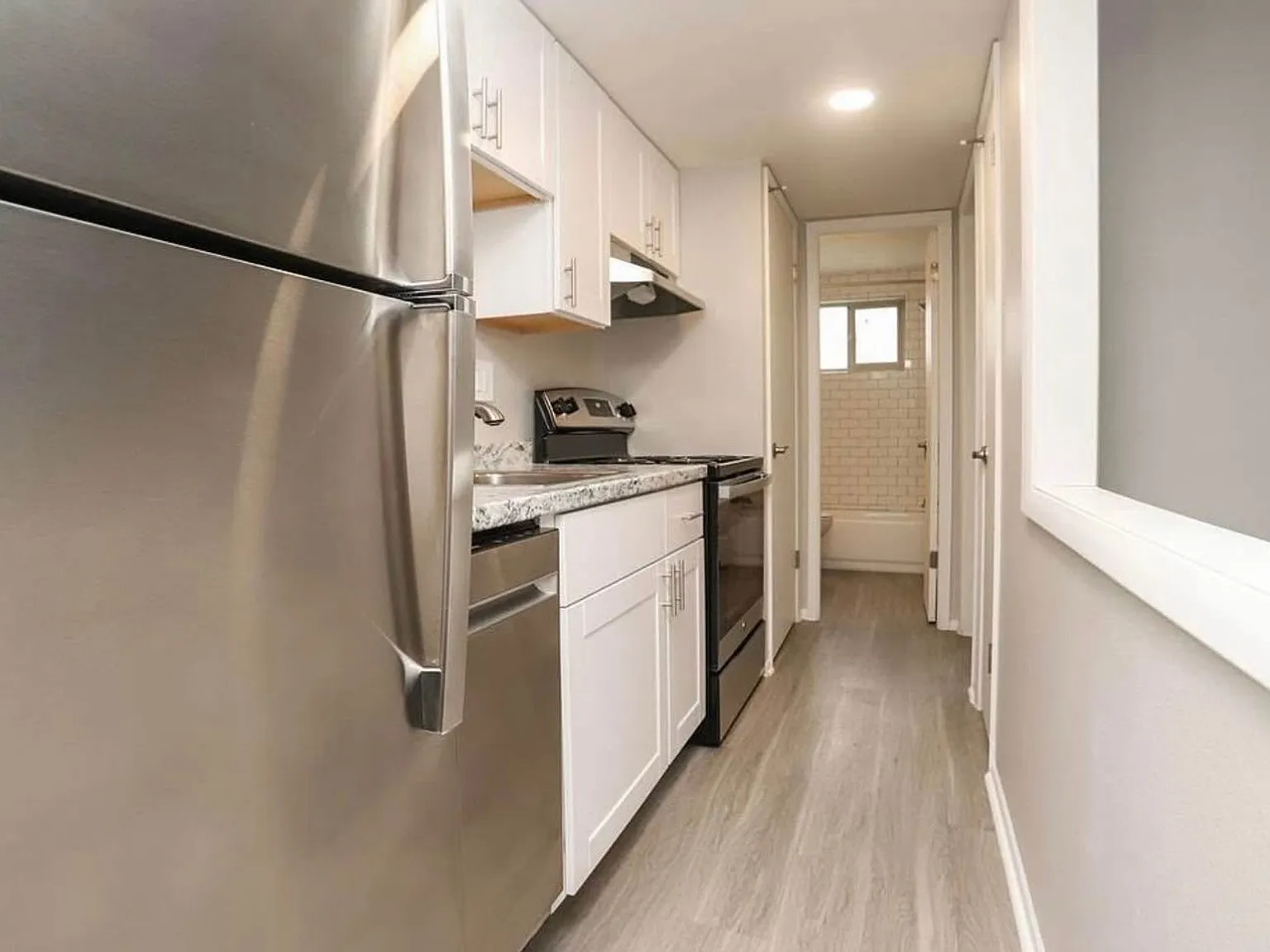 Dexter Street Apartments — Photo 4