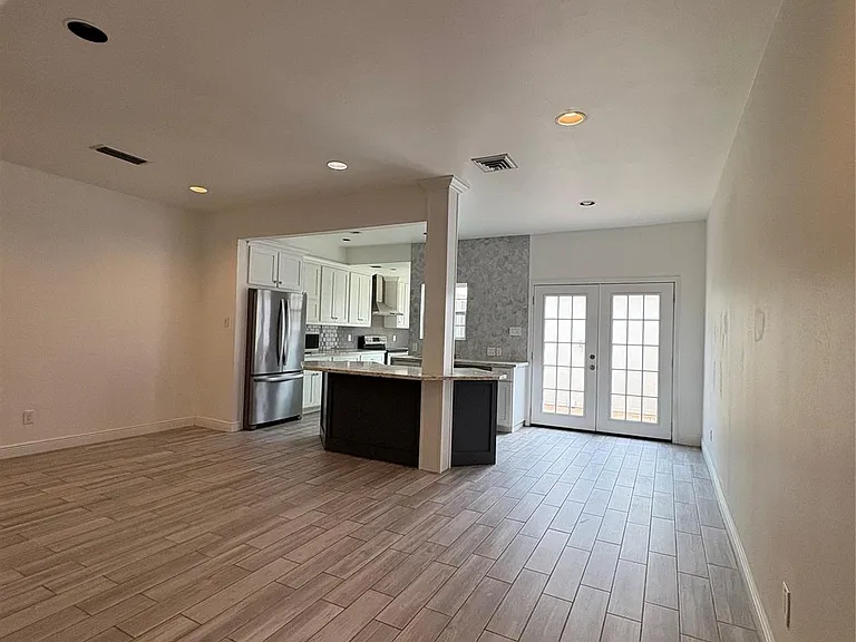12625 Memorial Dr — Photo 10