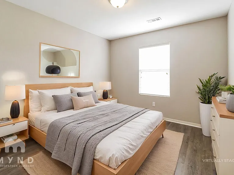 104 Palm St — Photo 4