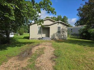 115 S Dallas St, Bremond, TX 76629