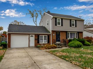 79 Cottonwood Dr, Williamsville, NY 14221
