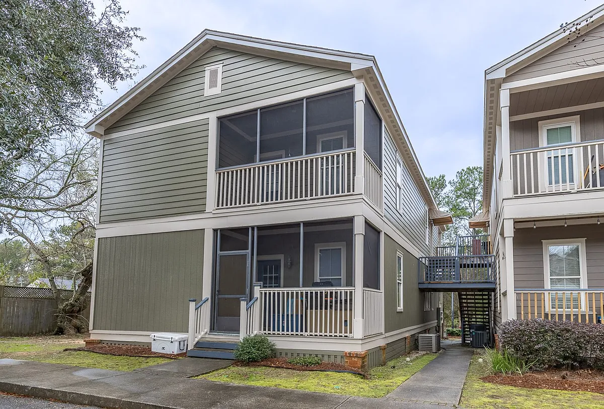 Building Photo - 25806 Pollard Rd #209