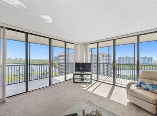 11 Bluebill AVE #1006, NAPLES, FL 34108