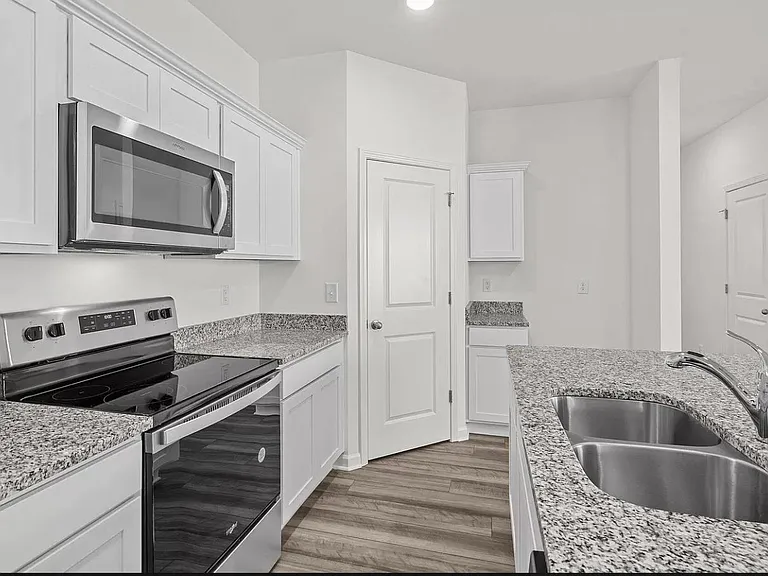 929 Berkeley Glen Rd — Photo 9