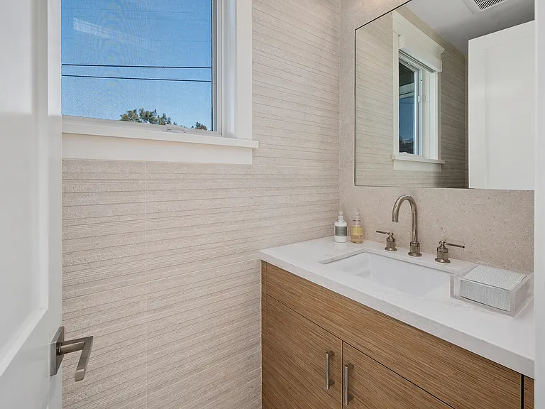 Powder room