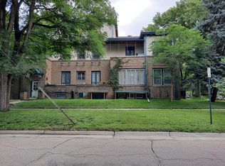 1040 S 18th St #5, Lincoln, NE 68508