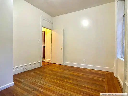 Rented by Sovereign Realty NYC | media 29