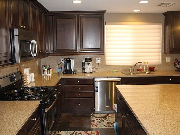 5th image of 7043 Forest Heights Ct