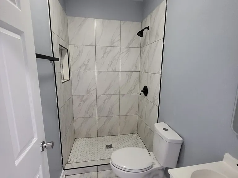 6040 S Rhodes Ave #1 — Photo 4