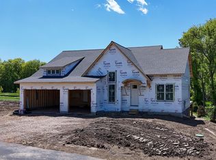 9598 Crestwood Ter, Eden Prairie, MN 55347