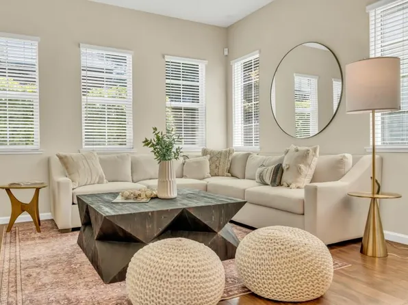 7824 Tigerwoods Dr, Sacramento, CA 95829