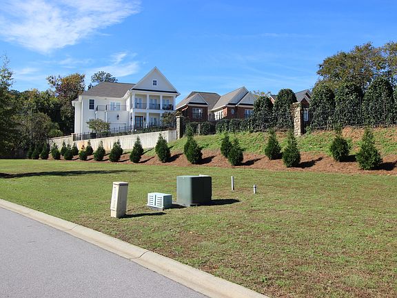 3rd image of 308 Riverwalk Cir