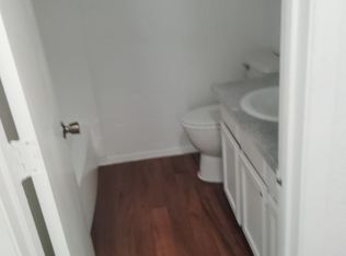 105 Pine Meadow Dr #B, Kennedale, TX 76060