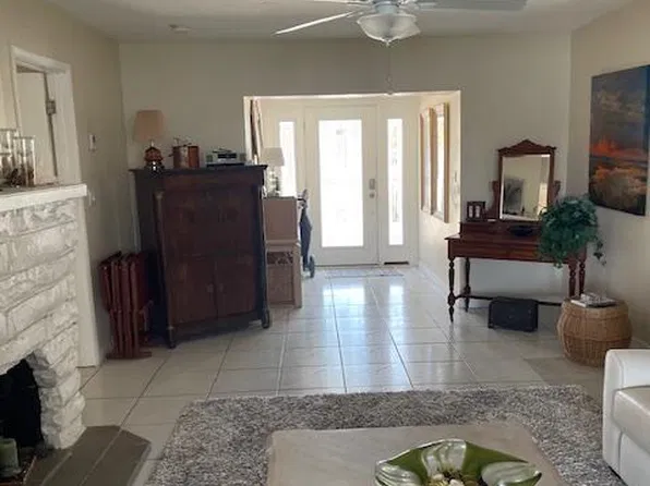 201 140th Ave E, Madeira Beach, FL 33708