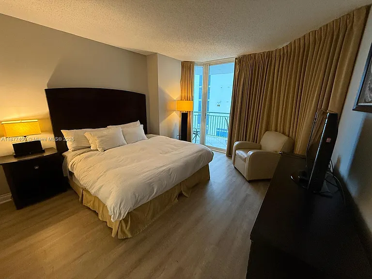 17375 Collins Ave #804 — Photo 7