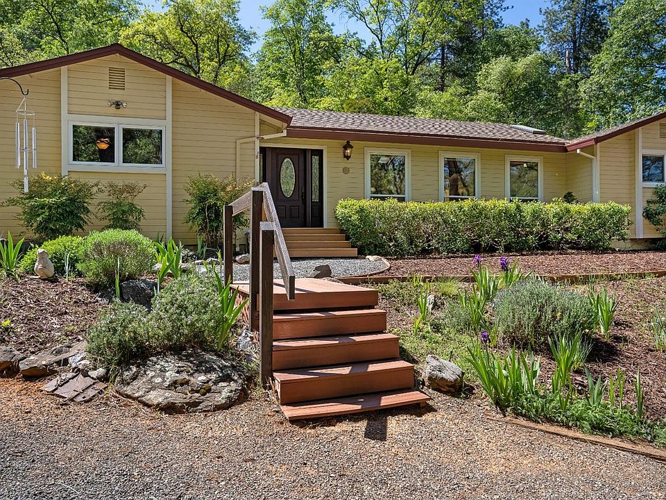 1st image of 1190 Fawn Ln