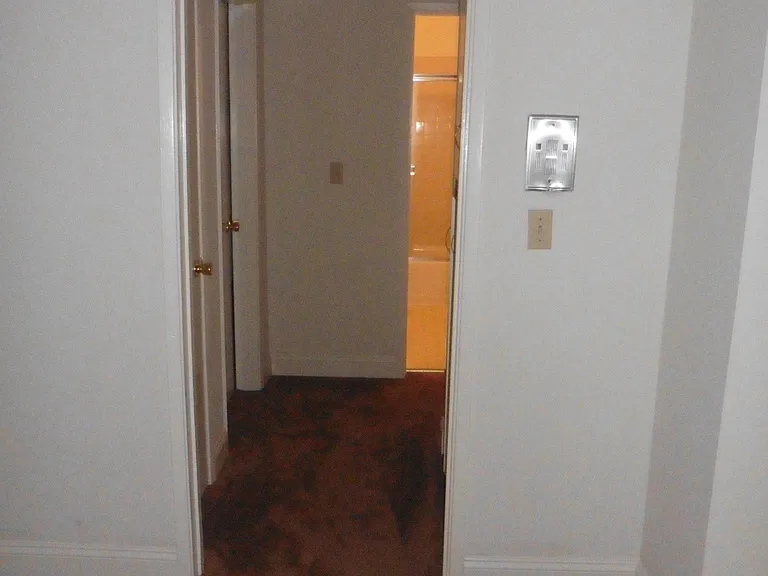 429 S 9th St — Photo 9