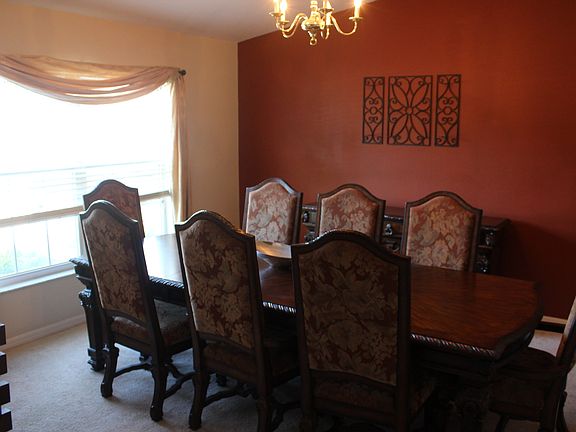 3rd image of 824 McPherson Pl
